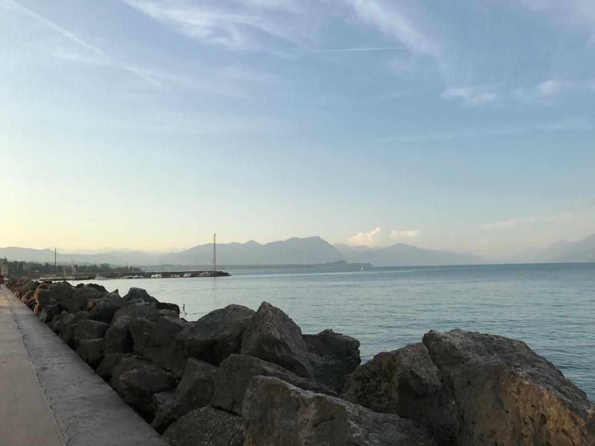 Splendid Lake Desenzano del Garda Exterior foto